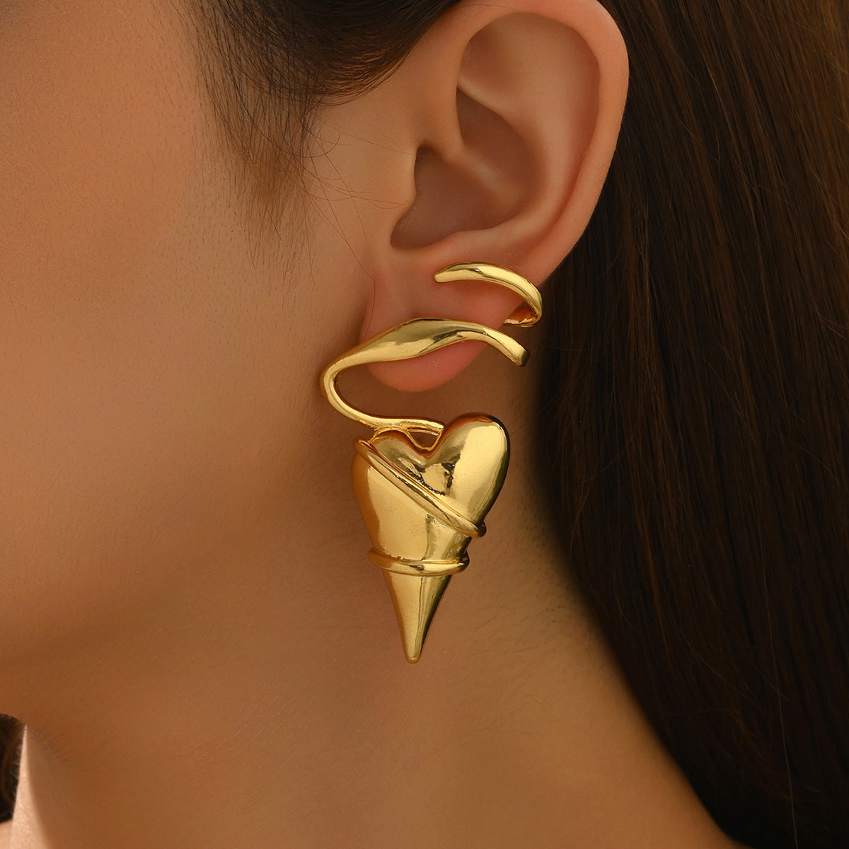 Geometric Heart Stud Earrings