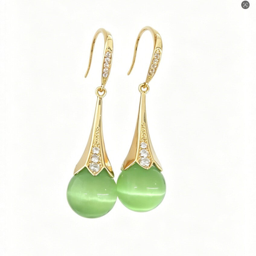 New Chinese retro chalcedony water drop earrings, gold-plated diamond-encrusted high-end earrings, female elegance temperament niche design