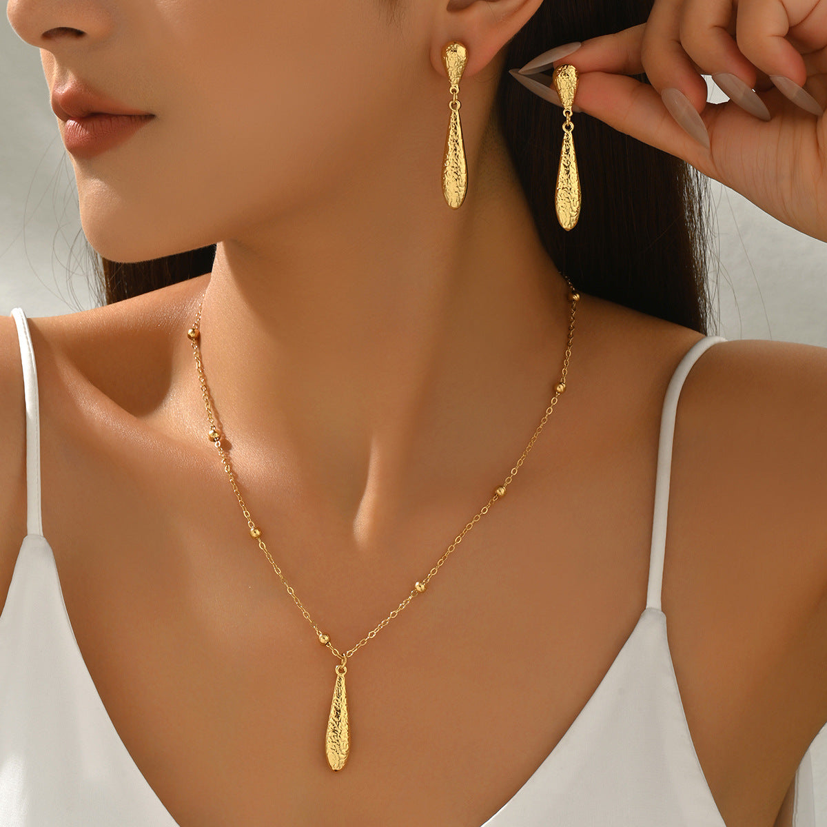 Teardrop Necklace & Earrings Set
