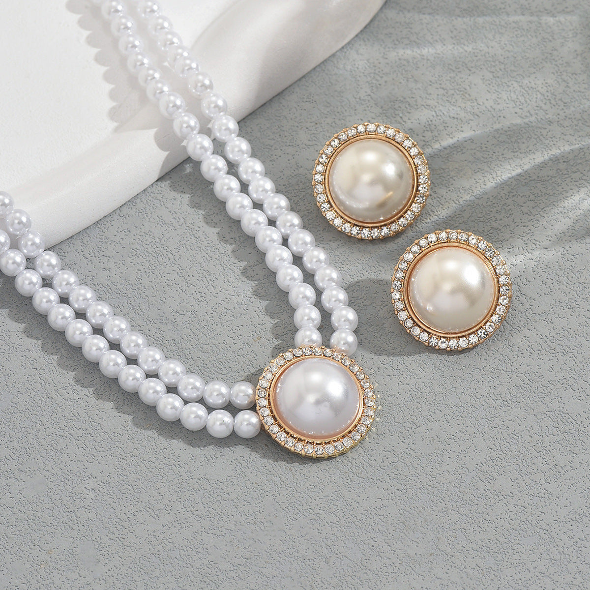 Pearl Pendant Necklace & Earrings Set