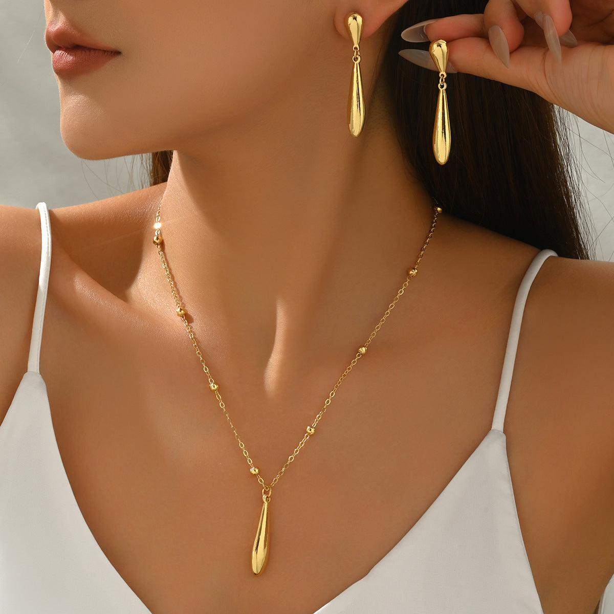 Teardrop Necklace & Earrings Set