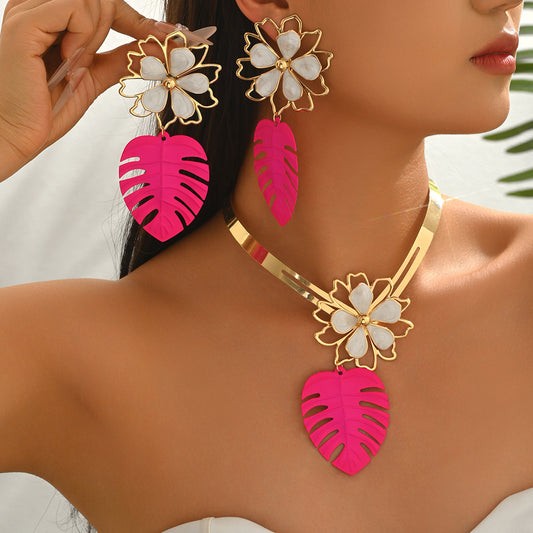 Metal Leaf Earrings & Floral Necklace Set