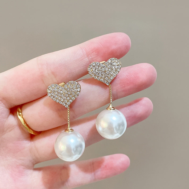 new simple temperament girl earrings, one pair of pearl love earrings, small fragrant peach heart earrings