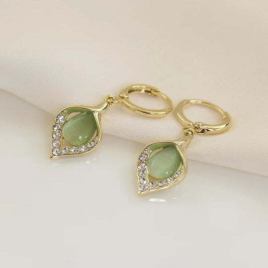 New trendy angel's eye water drop earrings light luxury high-end temperament niche design opal ear buckle