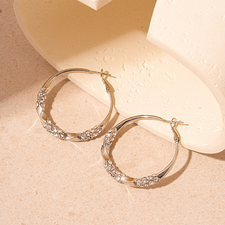 European and American metal feeling diamond-set geometric circle silver needle earrings fashionable and simple niche temperament high-end earrings women