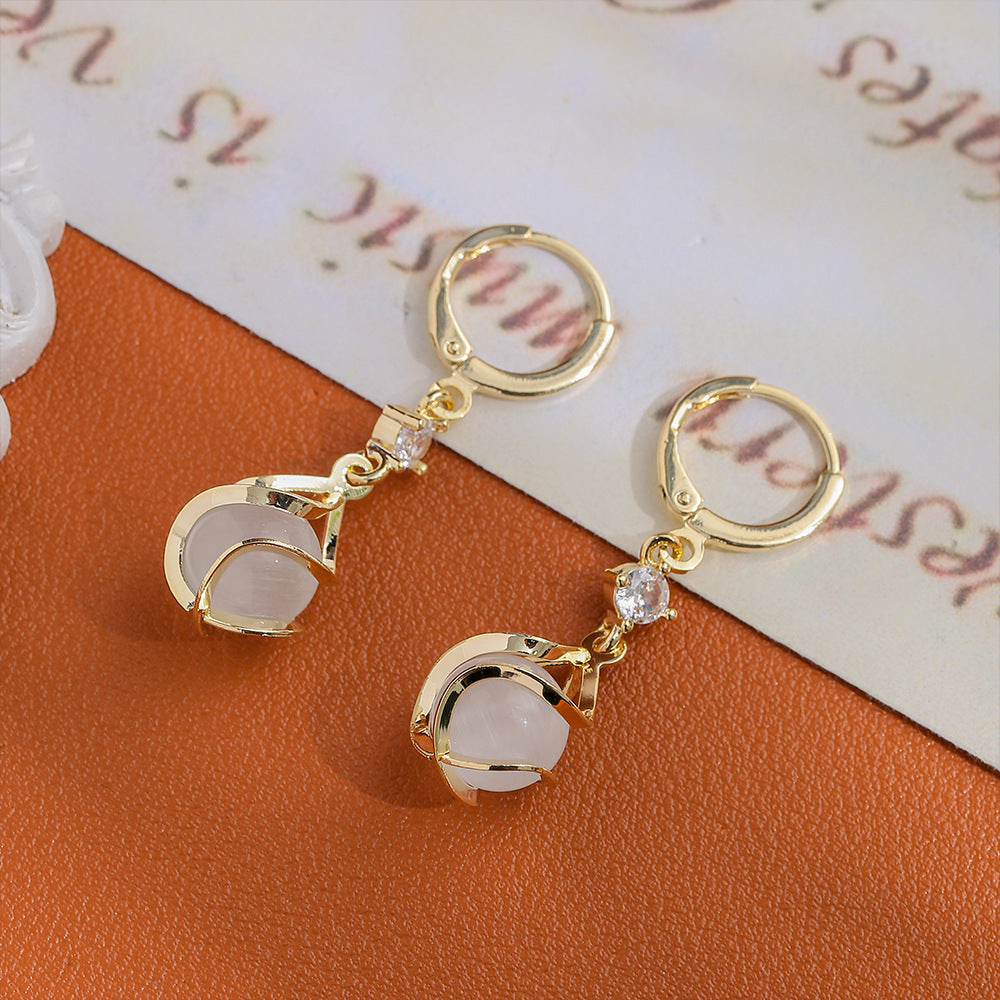 Classy cat's eye earrings for women niche style design elegantaccessible luxuryfashion earrings exquisite popular style elegant earrings