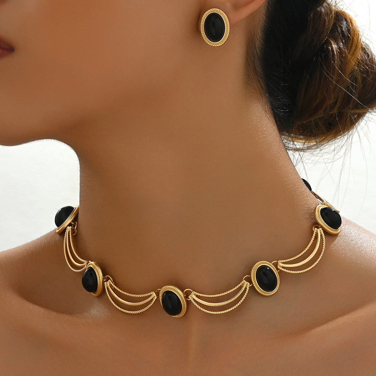 Vintage Gem Necklace & Earrings Set
