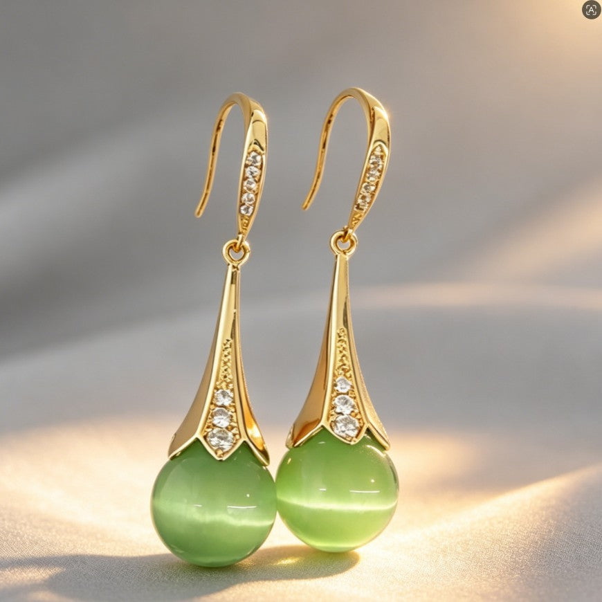 New Chinese retro chalcedony water drop earrings, gold-plated diamond-encrusted high-end earrings, female elegance temperament niche design